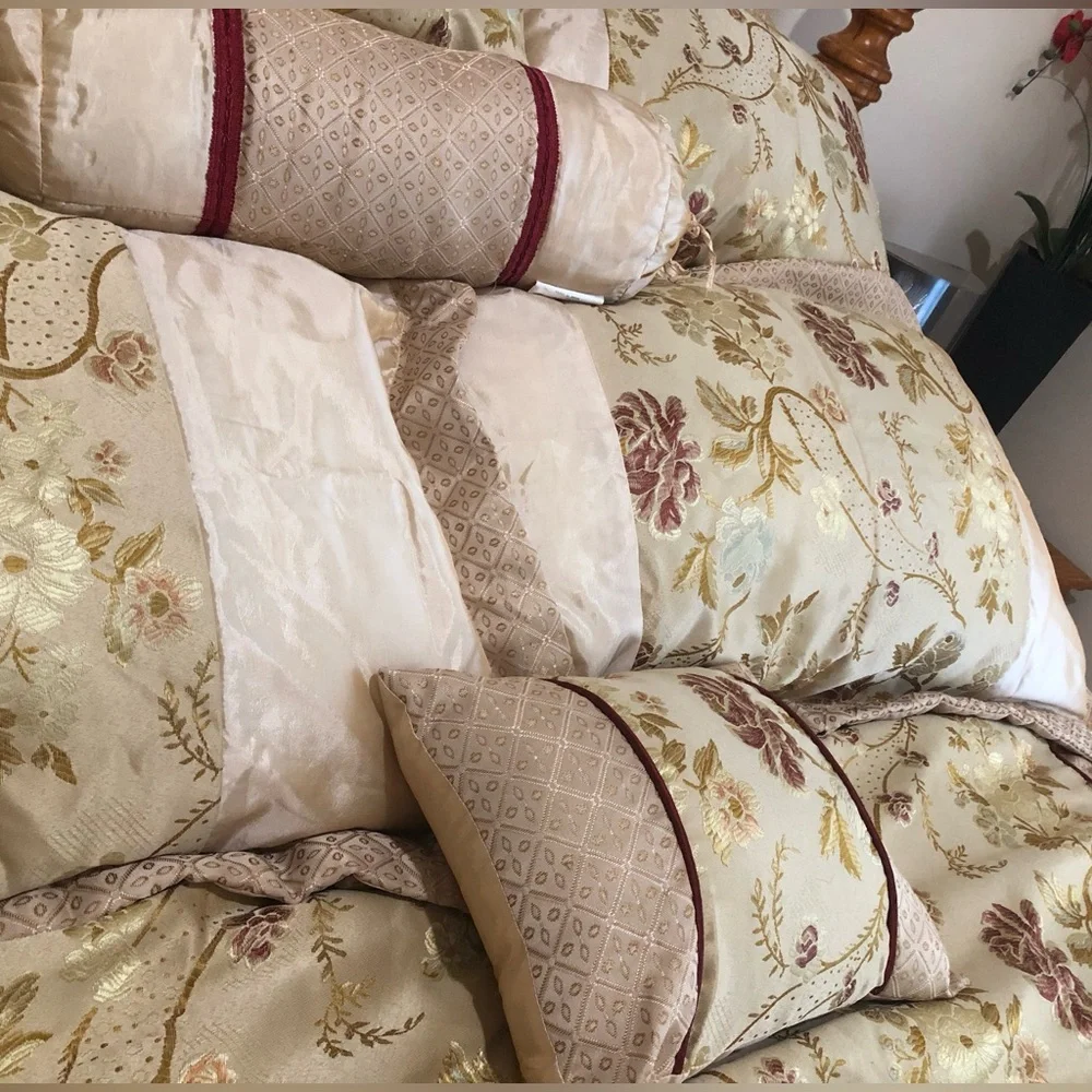 Elegant Antique Floral Cream Bedding Set Size Queen By Ashley McBride